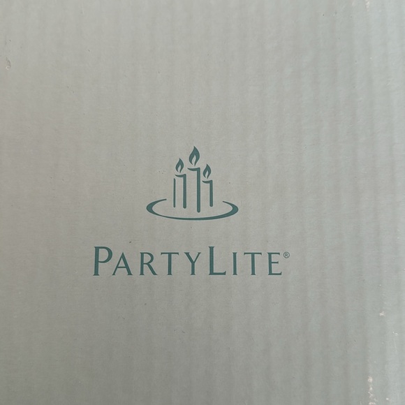 PartyLite Garnet Stemmed Tea light Trio - Picture 5 of 7